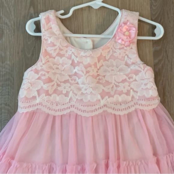 Jona Michelle Girl's Size 5 Gorgeous Special Occasion Dress With Lacey Front - Picture 2 of 9